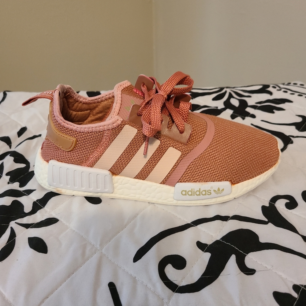 ADIDAS NMD R1 - Picture 9 of 14